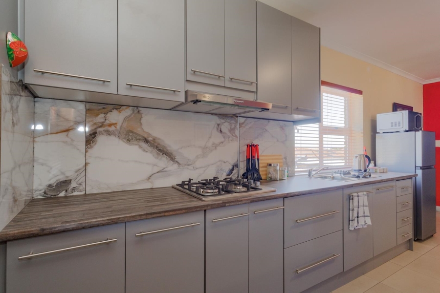 To Let 1 Bedroom Property for Rent in Rouxville Western Cape